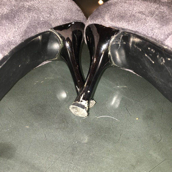 Faux suede boots with small heels almost new 🍂🍁 - Picture 5 of 6